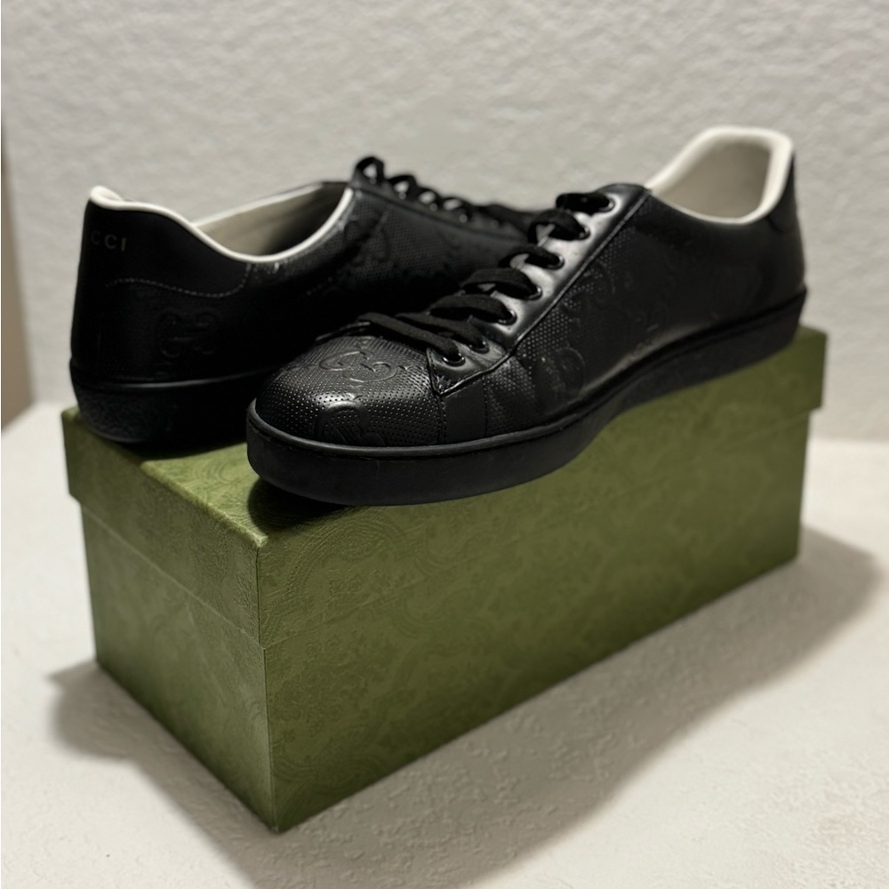 Gucci Sneakers no scratches like new
